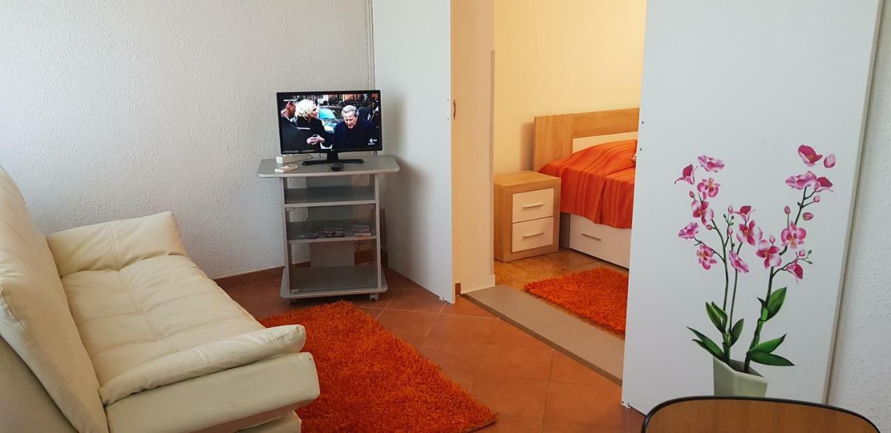 Clara 2 Apartment Porec Exterior photo